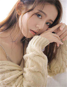《金发美女-王者荣耀公孙离翻白眼流口水》
