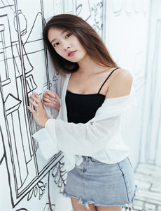 《开襟乳液-《隔壁人妻》无删减版》